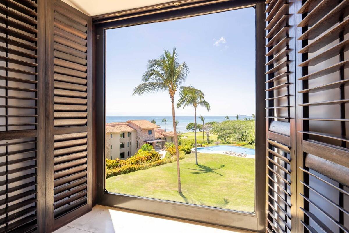 ab681d1c-f84f-46f9-9d67-3150daf55c12